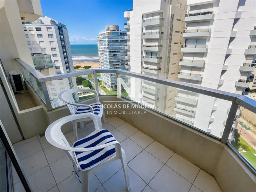 En venta apartamento en Torre Marina, de 1 en