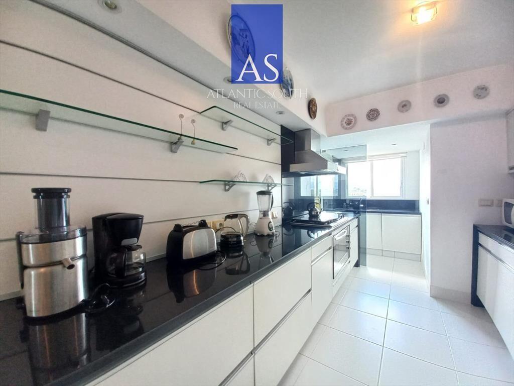 Apartamento en Aguas Azules, 4 dormitorios frente