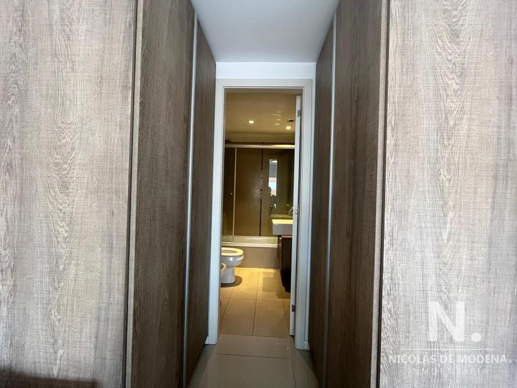 Apartamento en Venta de 2 dormitorios a cuadras del Puerto