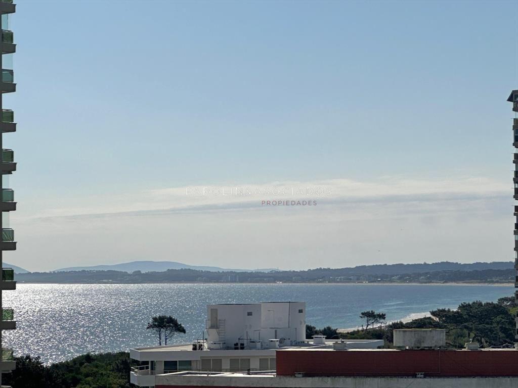 Apartamento en venta  de 3 dormitorios en suite
