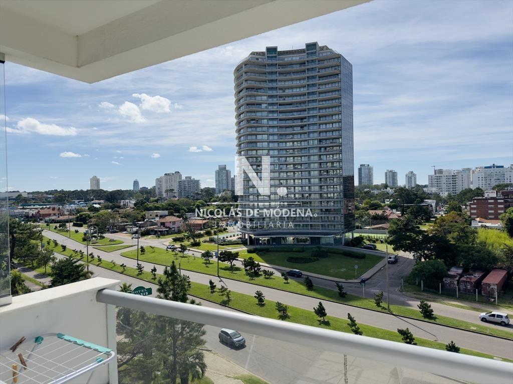 Apto en venta, Excelente ubicacion, 2 dormitorios, Punta de