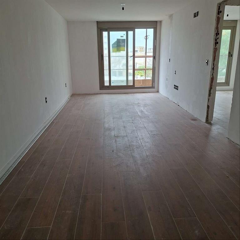 VENTA DE APARTAMENTO MALVIN 2 DORMITORIOS CON PATIO- ENTREG
