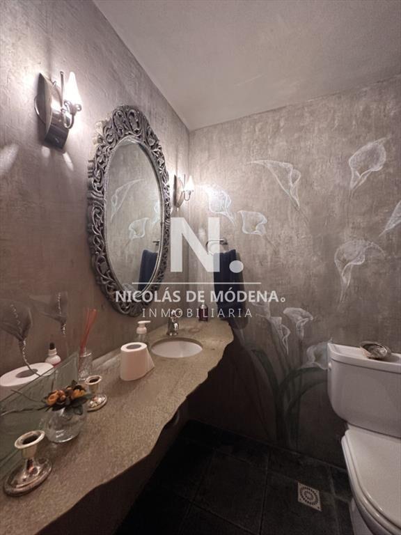 Vende casa de 3 dormitorios en Pinares, Punta del