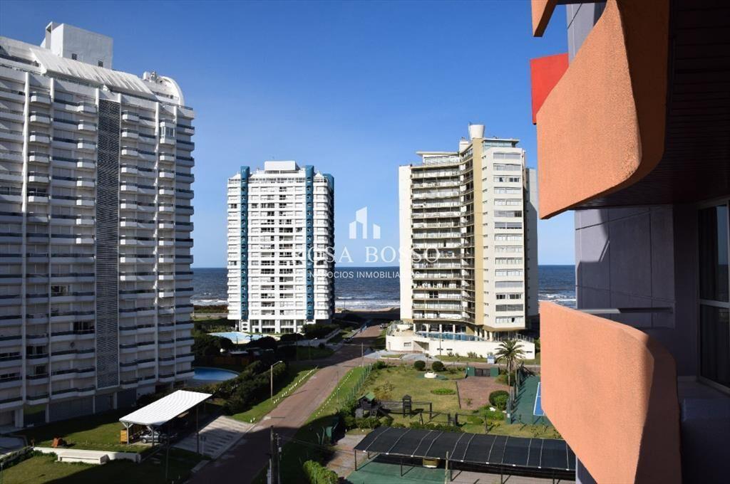 Apartamento en Brava, 2 dormitorios *