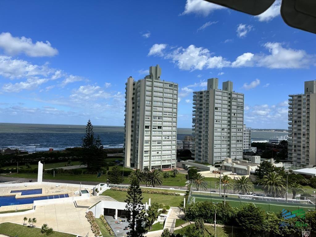 En venta apartamento 1 dormitorio y medio en del