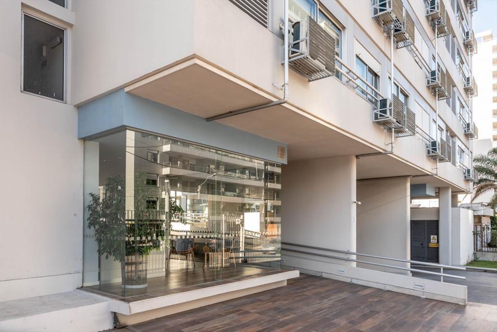 Alquiler importante local comercial en Malvín - e-tower S...