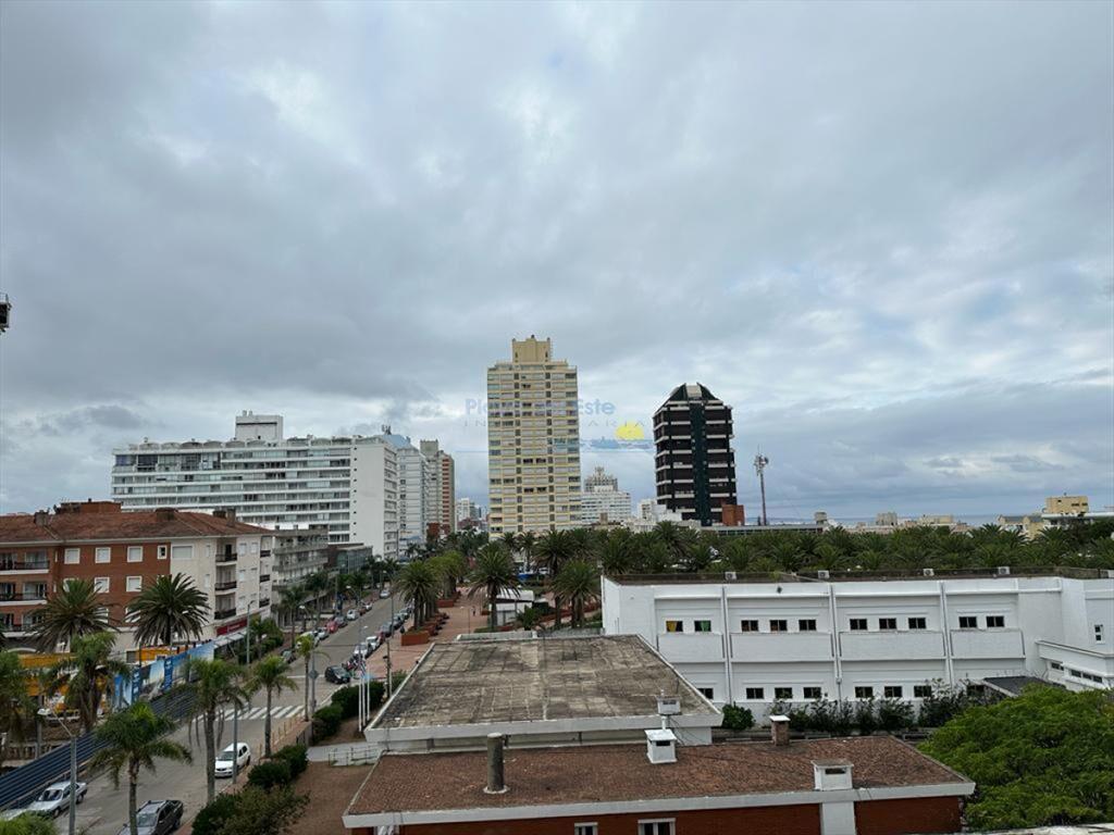 Apartamento en Venta de 1 dormitorio y medio en ,