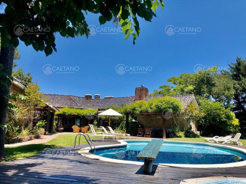 Casa en Pinares a 100 mts del mar !