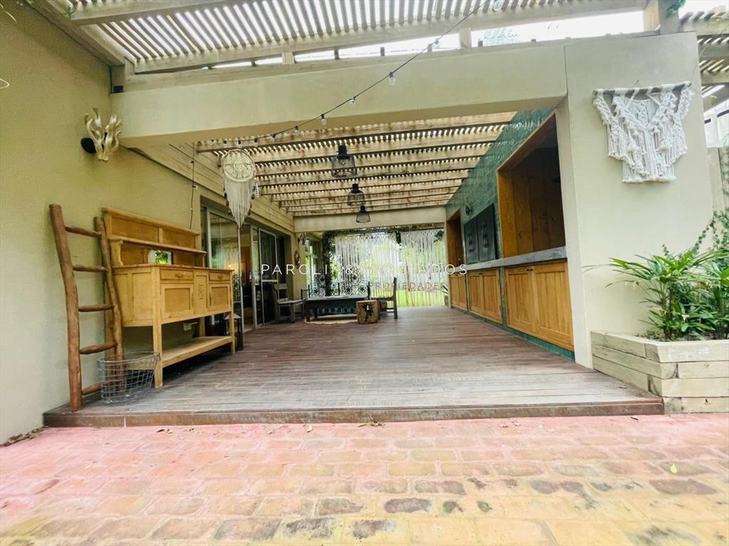 Casa de 3 dormitorios en barrio privado La Punta