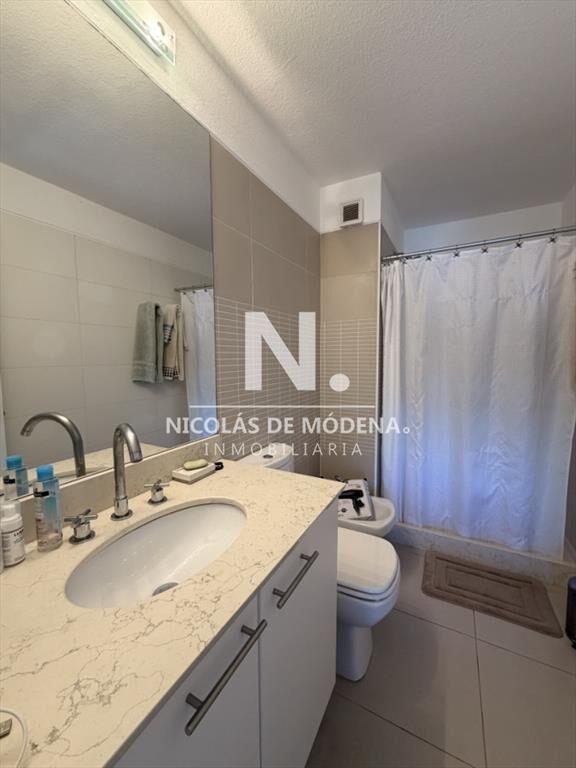 Vende departamento de 2 dormitorios en Punta del