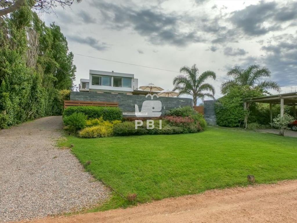 Casa en alquiler temporario Tio Tom 6 dormitorios
