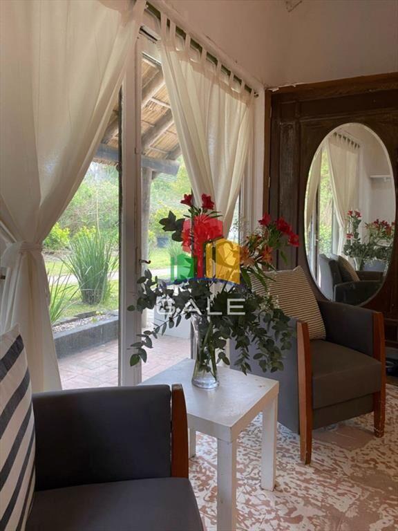 Amplia casa a la venta en Punta del Este de 6 dormitorios e