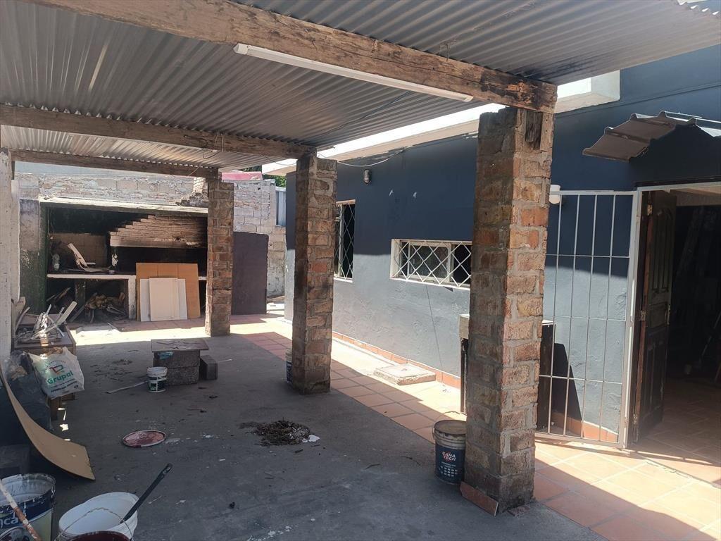 VENTA CASA 3 DORMITORIOS Y APTO PASO Carrasco