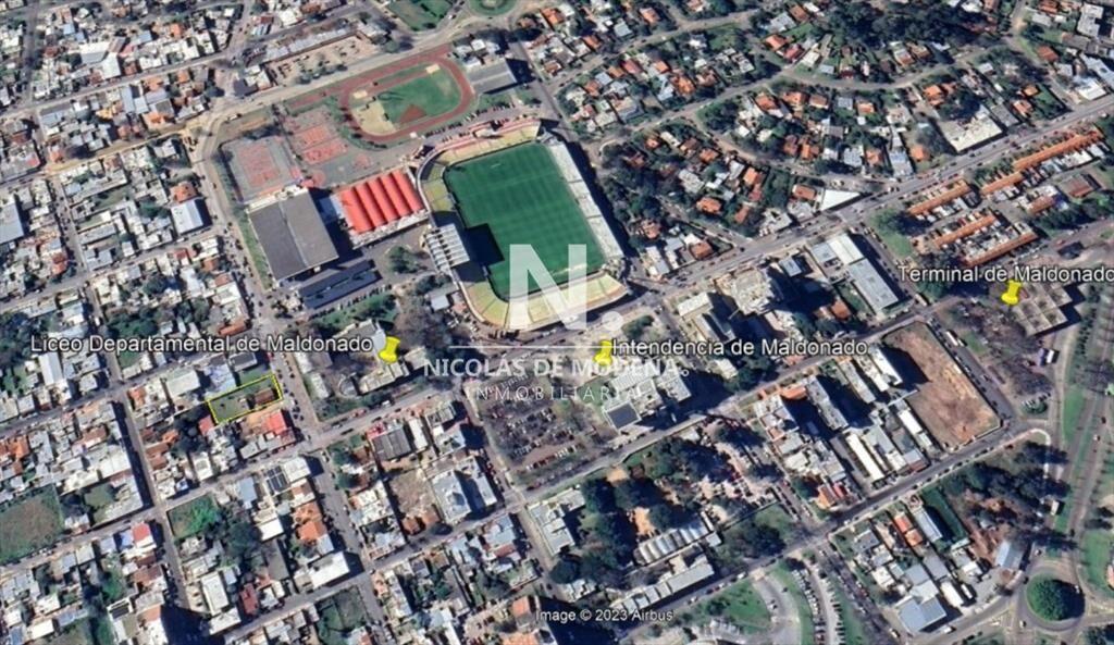 Lote apto para construir en altura en el Centro