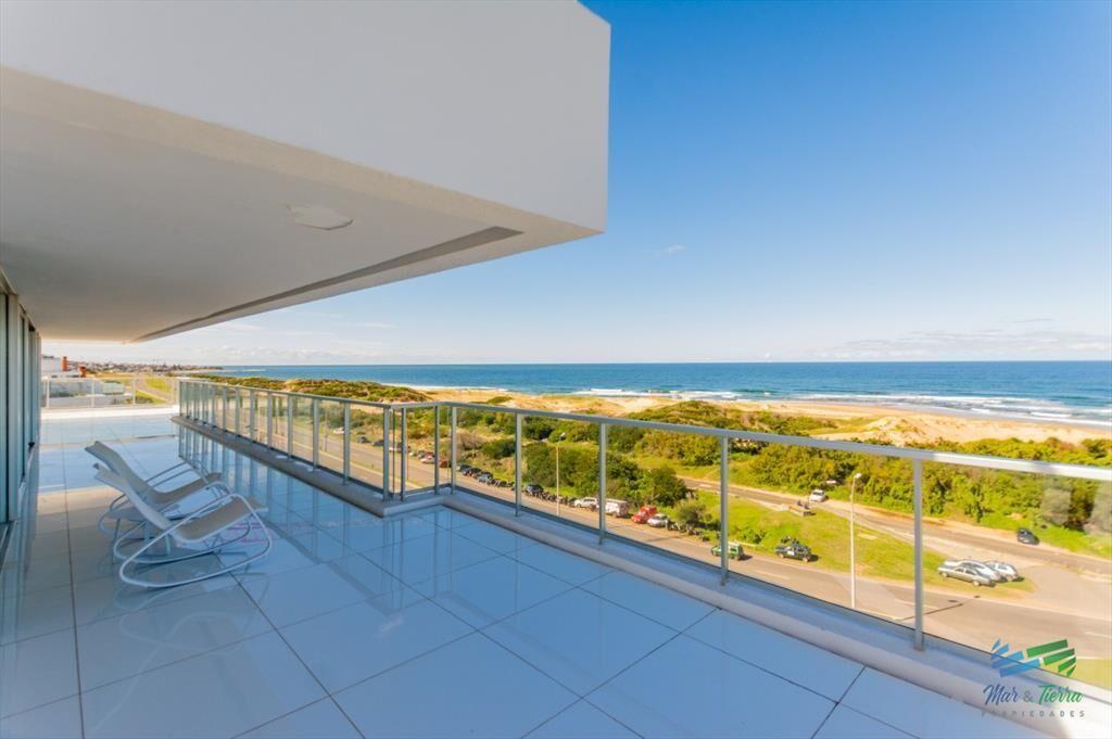 Penthouse duplex 4 dormitorios Playa Brava - del