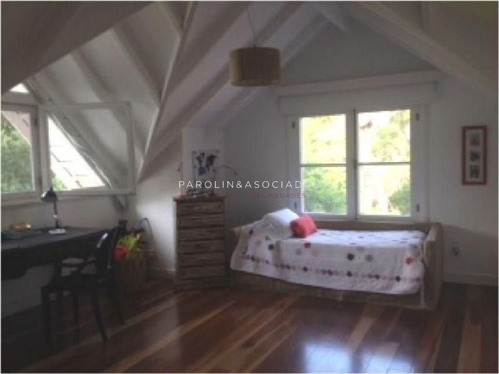 Casa en venta de 4 dormitorios en Golf, Punta del