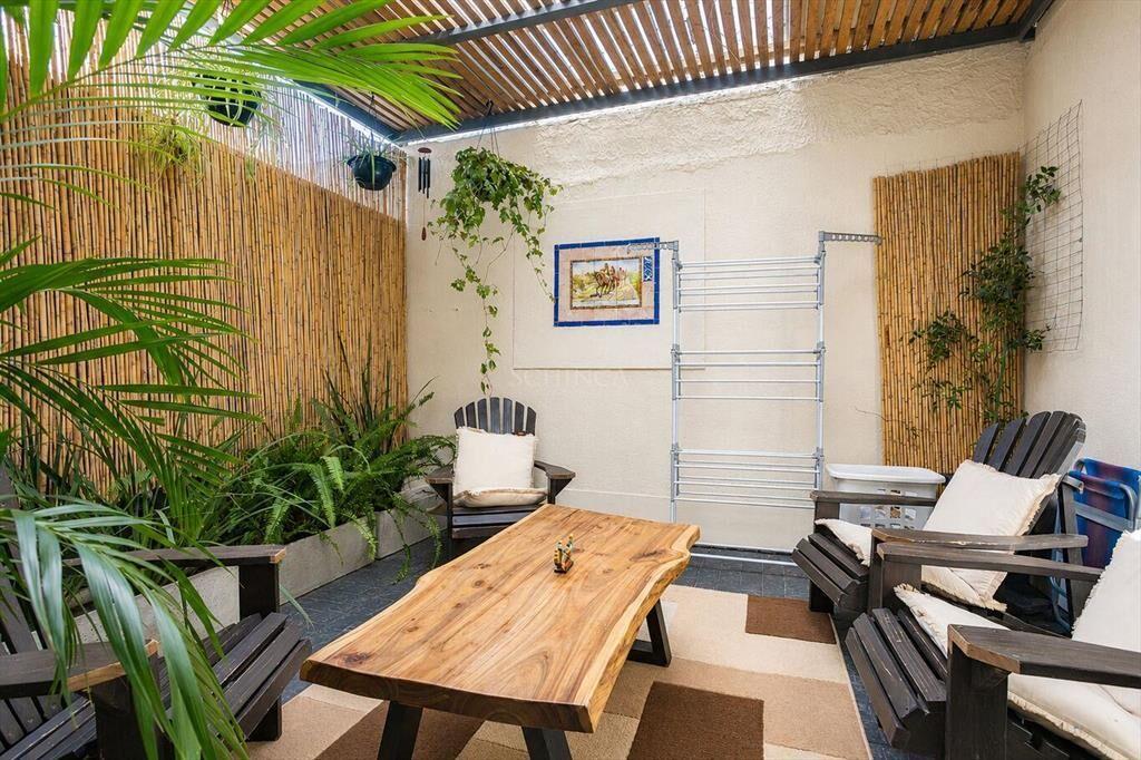 Venta Casa, 5 dormitorios, gran jardín, parrillero | Carras
