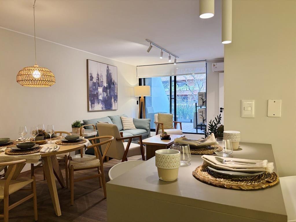 Apartamento en venta de 1 dormitorio amoblado en Pocitos