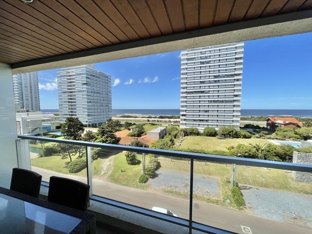 VENTA APARTAMENTO 2 DORMITORIOS BRAVA EDIFICIO VISTA BRAVA