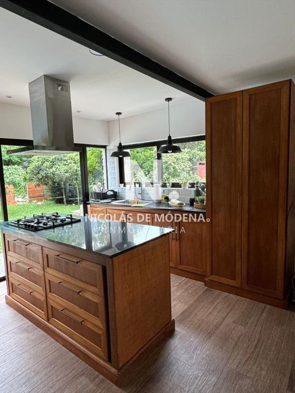 Casa en venta en Pinares de 3 dormitorios, sobre Camino a l