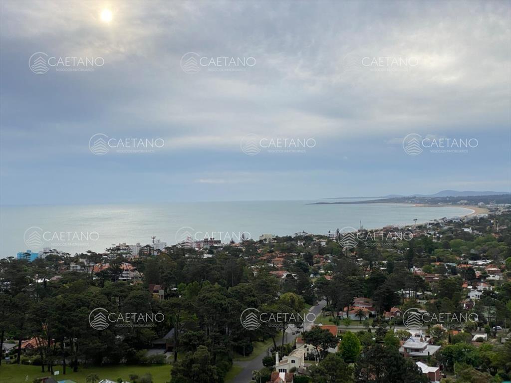 Hermoso apartamento en alquiler anual con vista y