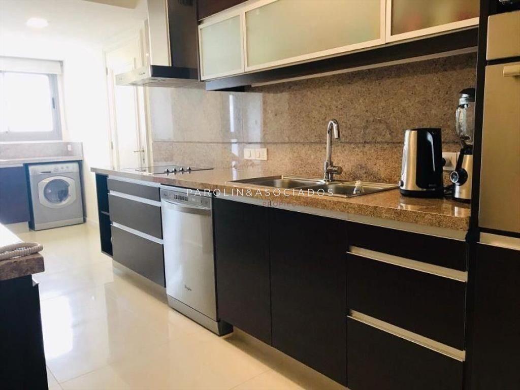 Apartamento de 3 dormitorios en venta en Torre