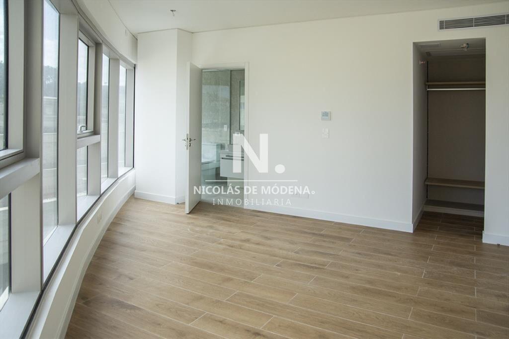 Departamento en venta en Torre de categoria en de