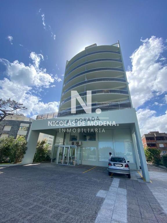 Departamento en venta con vista al mar.