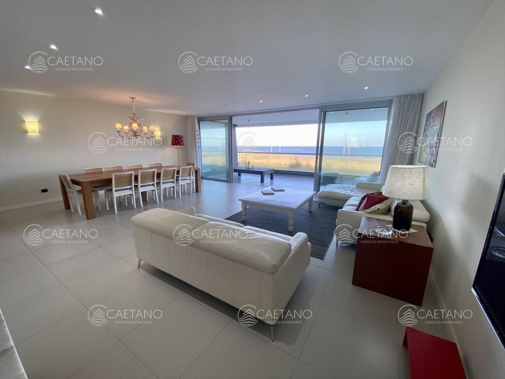 Venta apartamento 4 dormitorios, playa brava del