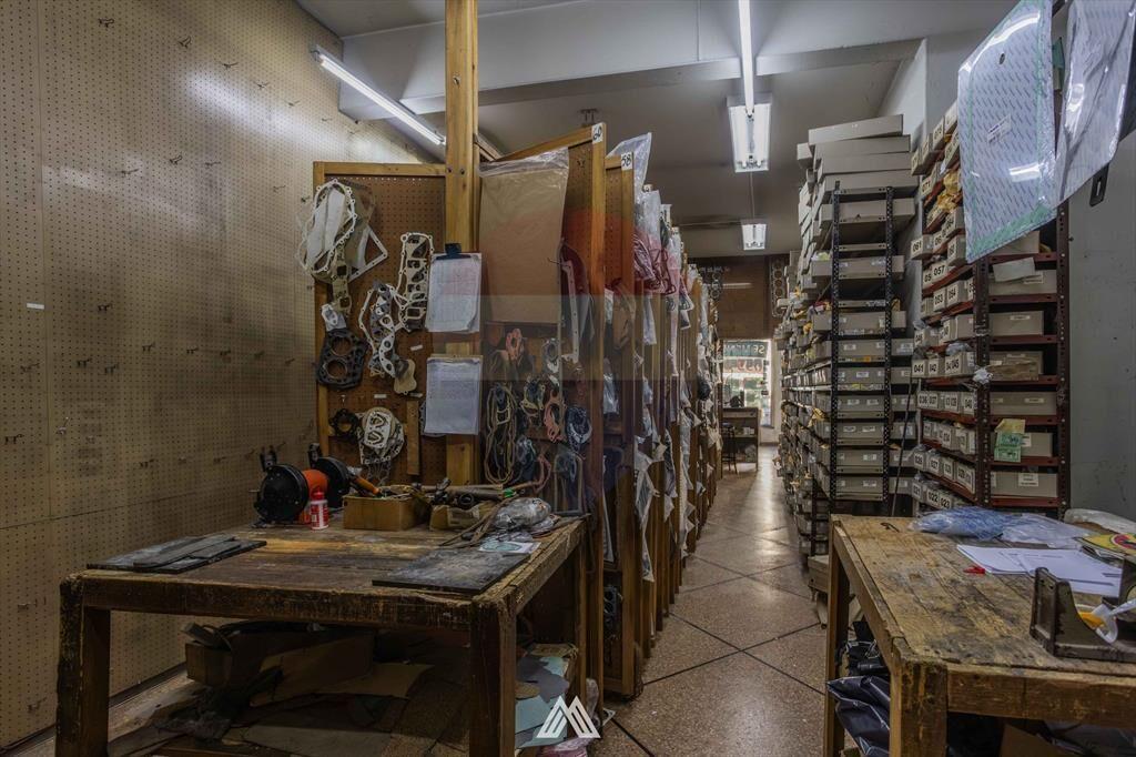 VENTA LOCAL COMERCIAL CON SUBSUELO EN CENTRO 181M2