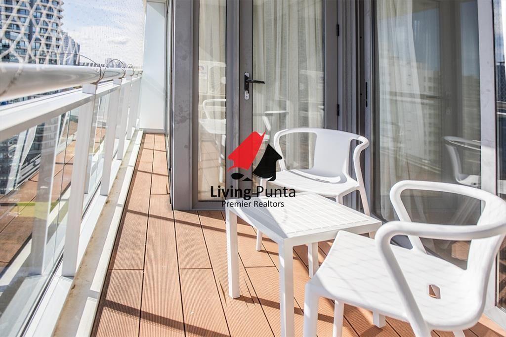 Piso alto con vista panoramica, 1 dormitorio y en