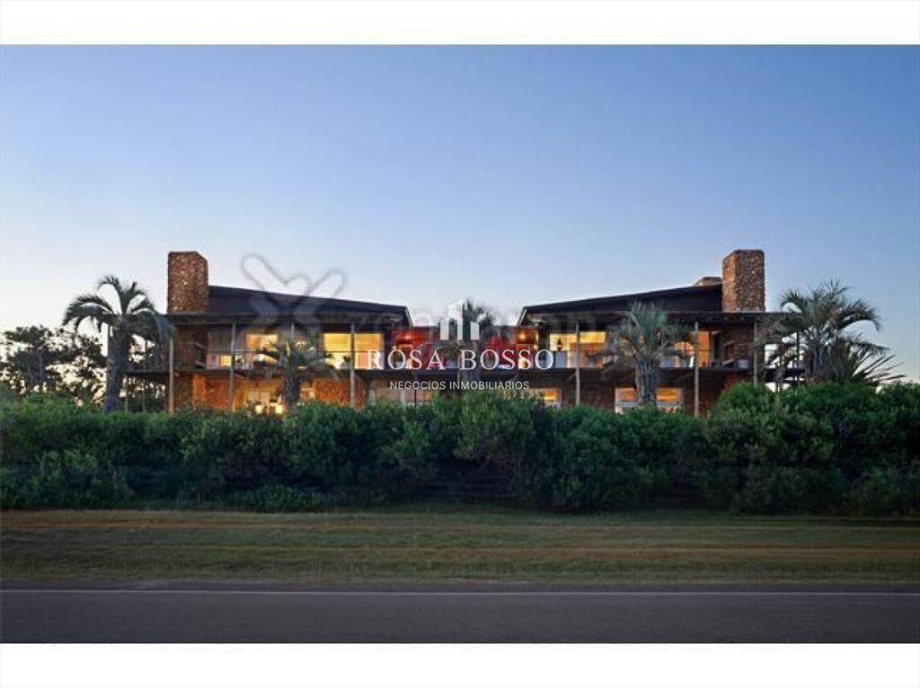 Casa en José Ignacio, 5 dormitorios *