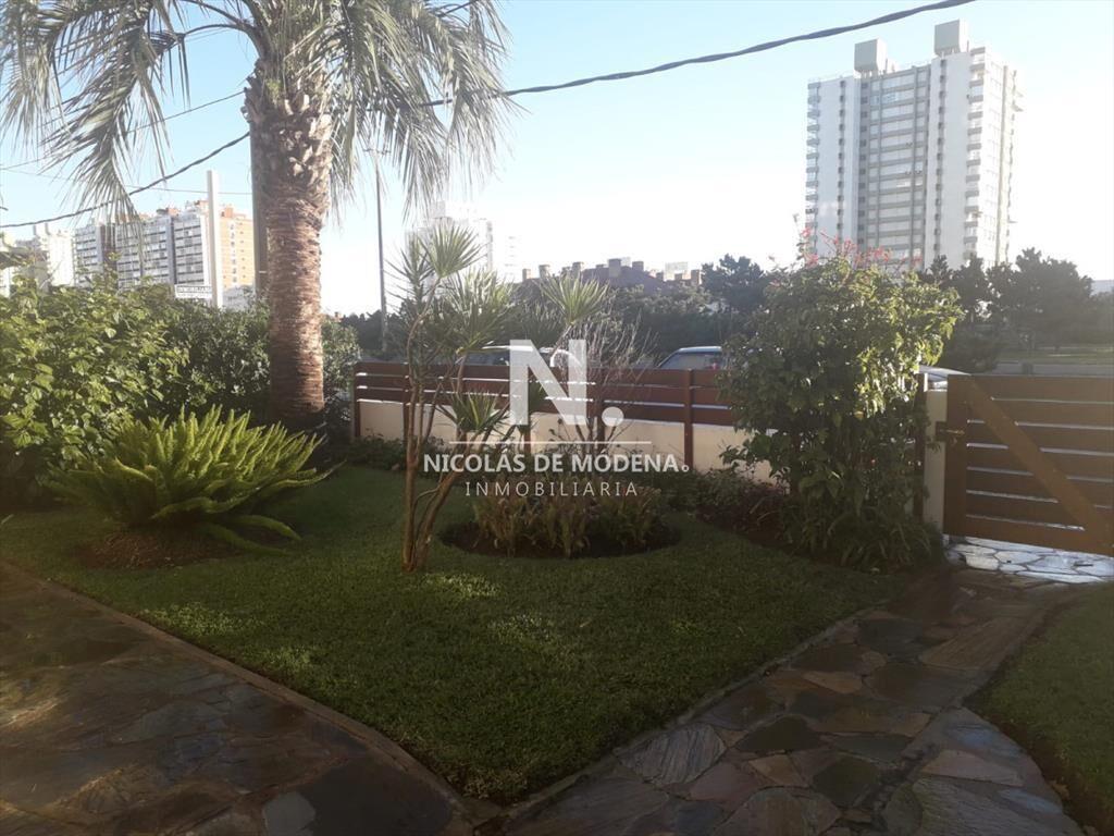 En venta apartamento de 2 dormitorios en La Punta
