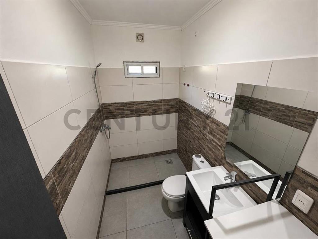 Venta casa en Barros Blancos, 590m2 . 2 dormitorios, coch...