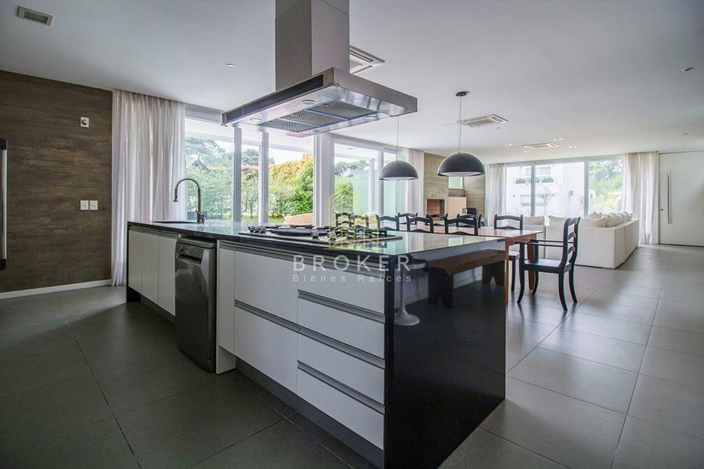 Venta de casa de categoria en Boulevard Park, del