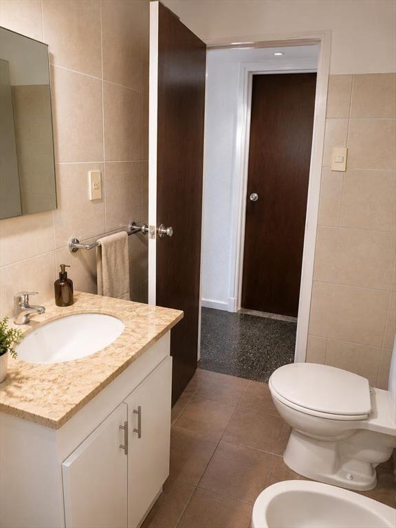 Apartamento en Venta 2 Dormitorios al Frente Cordón