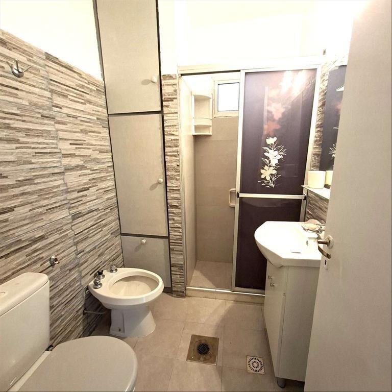 ALQUILER APARTAMENTO AMPLIO DE 2 DORMITORIOS  MALVIN SUR
