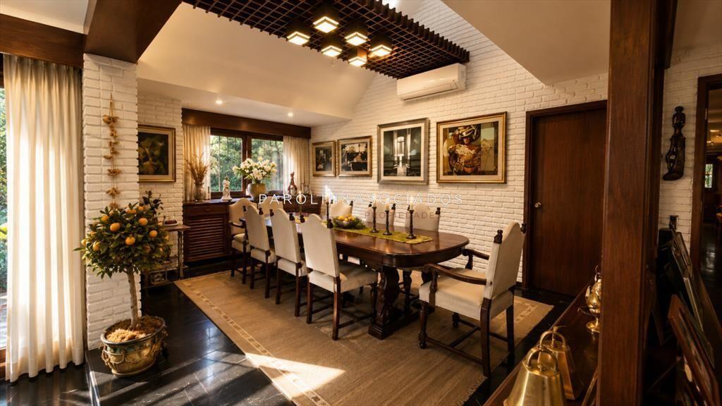 CASA EN VENTA EN MANSA PUNTA DEL ESTE 5 DORMITORIOS