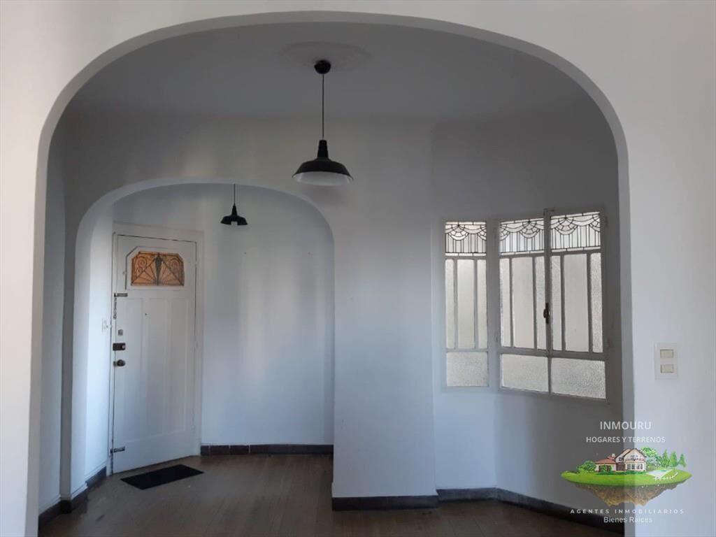 Se Alquila Espacioso Apartamento en Centro