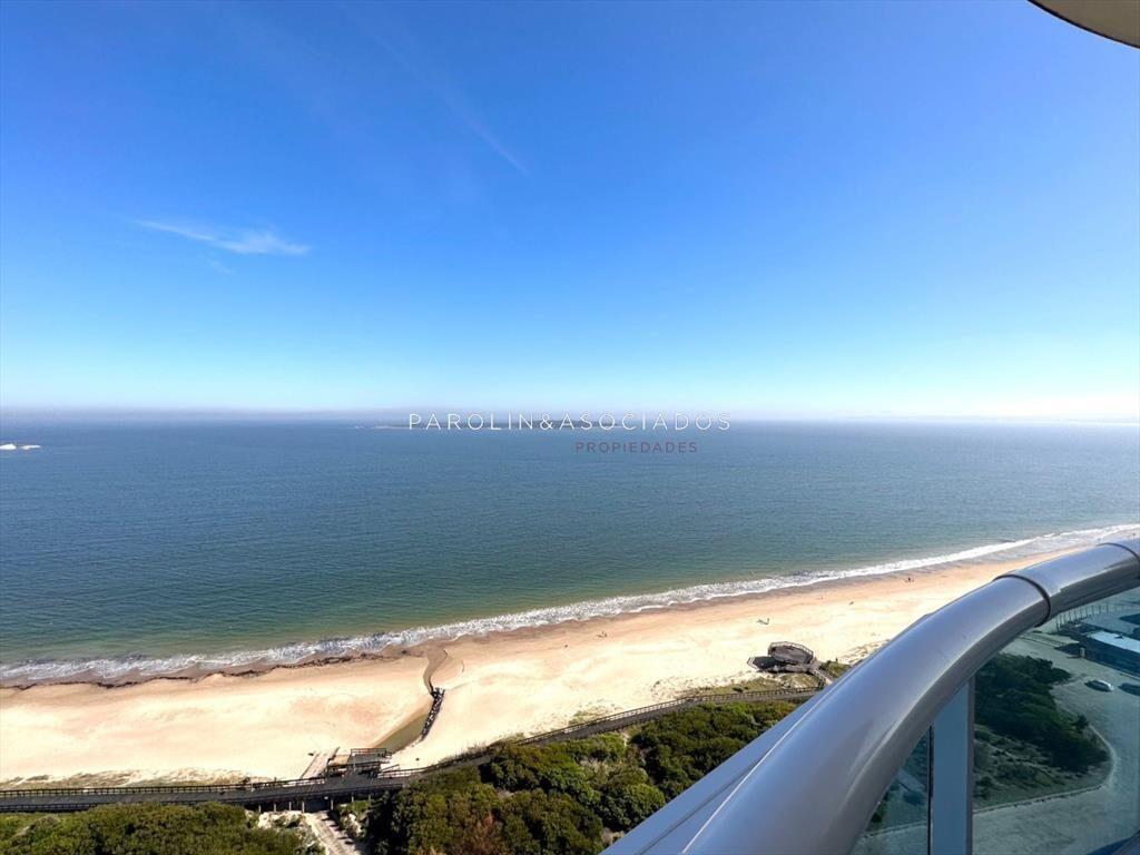 Hermoso apartamento en venta en Millenium Tower,