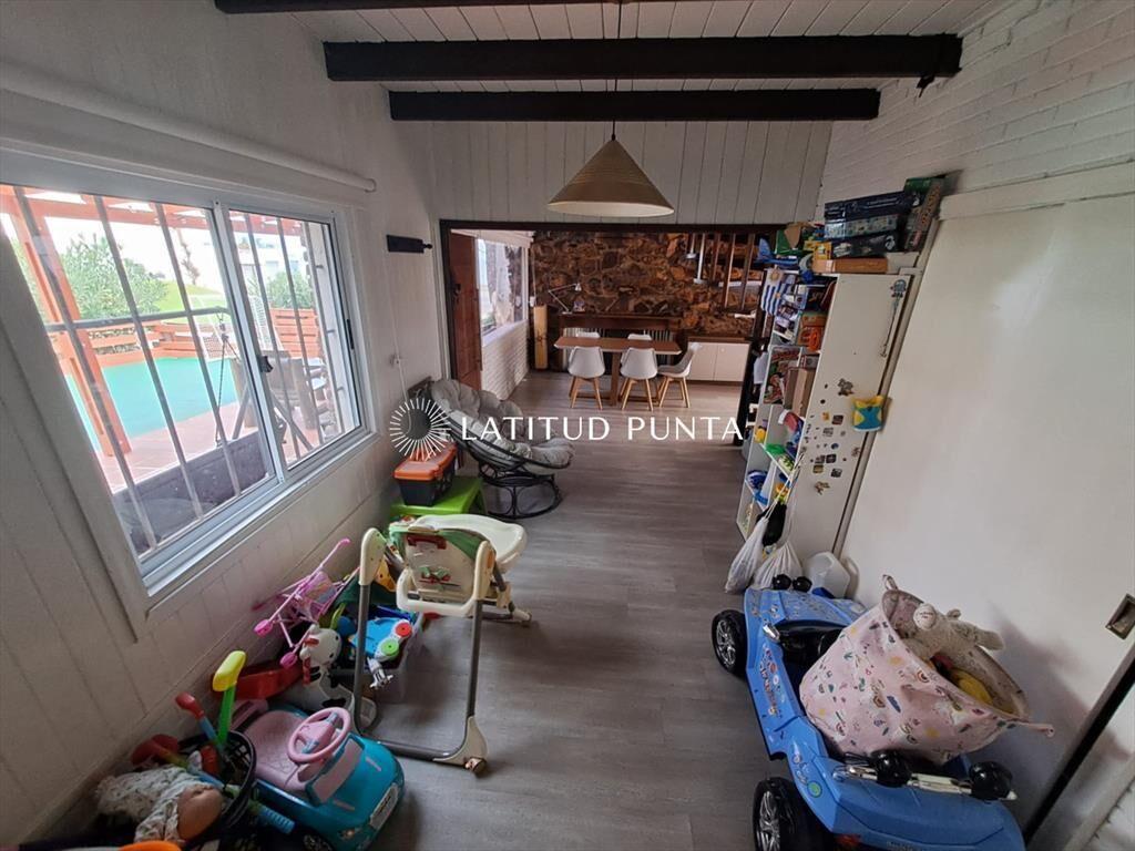 Casa en Pinares, 4 dormitorios