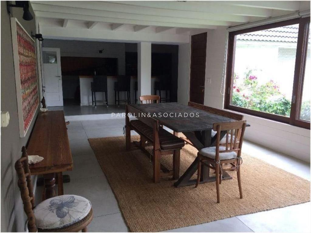 Casa en venta de 6 dormitorios en Golf, Punta del
