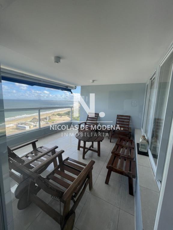 Departamento en venta en Beverly Tower, 3 suites + dep. Esp
