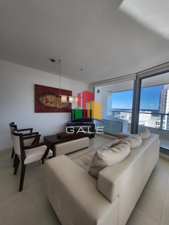 Vende apartamento de 3 dormitorios en Mansa- Punta del Este
