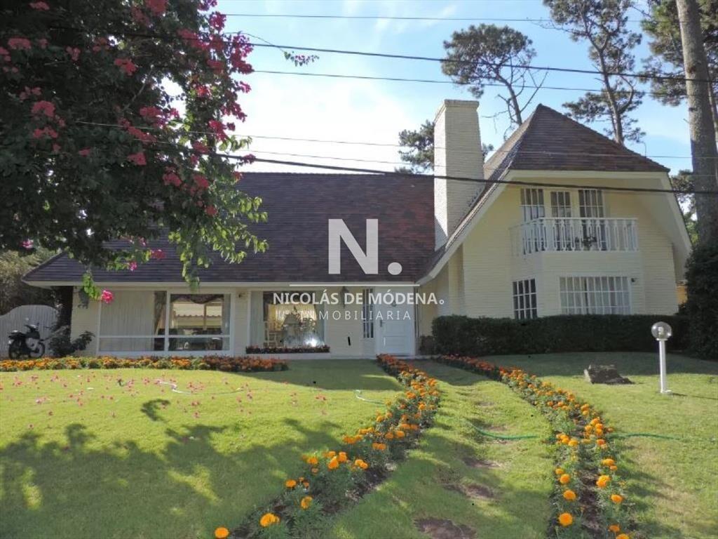 Casa en Venta de 5 dormitorios en Lugano , Punta