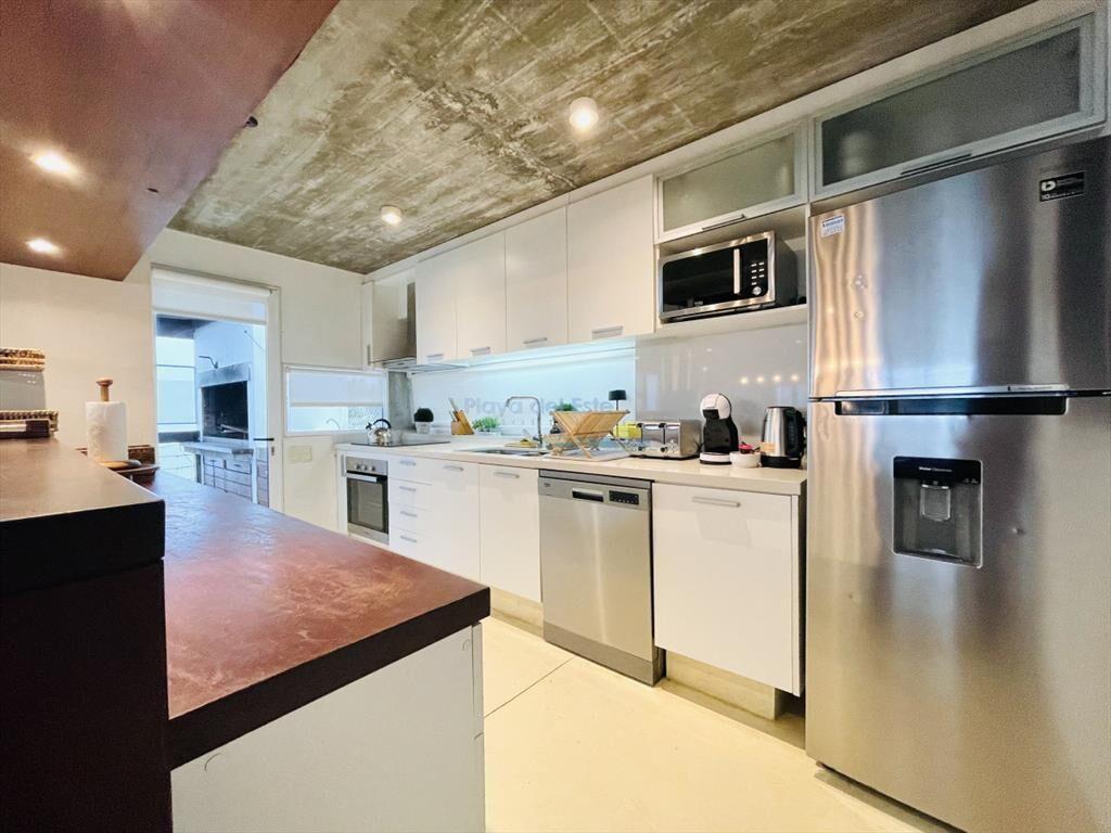 Excelente Casa de 5 Dormitorios en Manantiales,