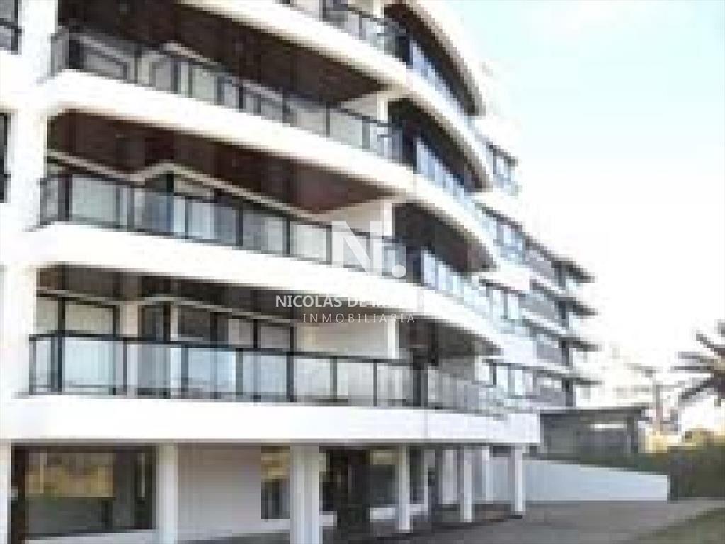 Departamento en venta en Arenas Blancas con vista