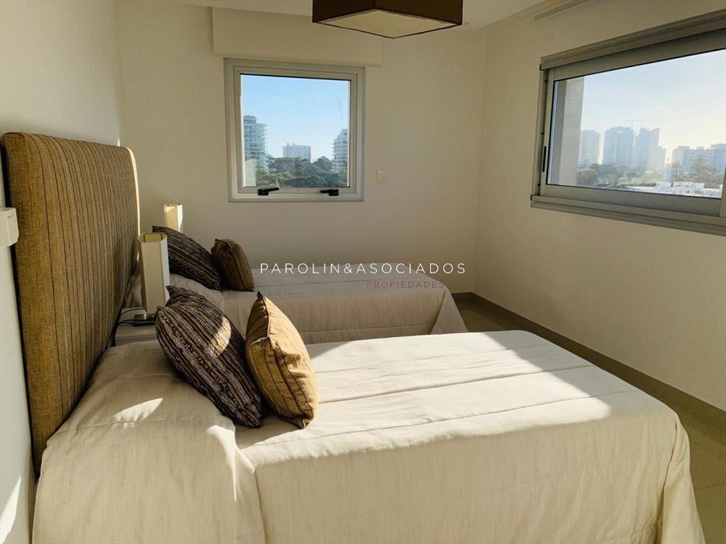 Apartamento en venta de 3 dormitorios en Brava