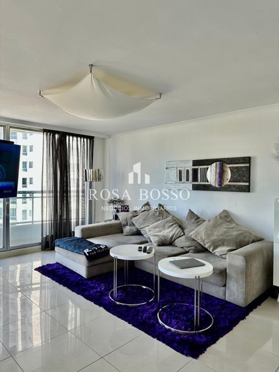 Amplio apartamento en Venta de 3 dormitorios y en