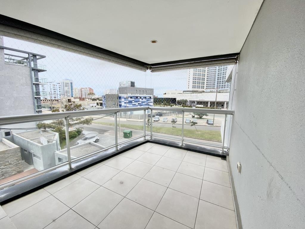 VENTA DE APARTAMENTO DE 2 DORMITORIOS Y MEDIO DEL